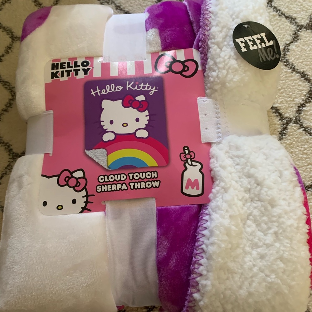 Hello kitty blanket 🌸